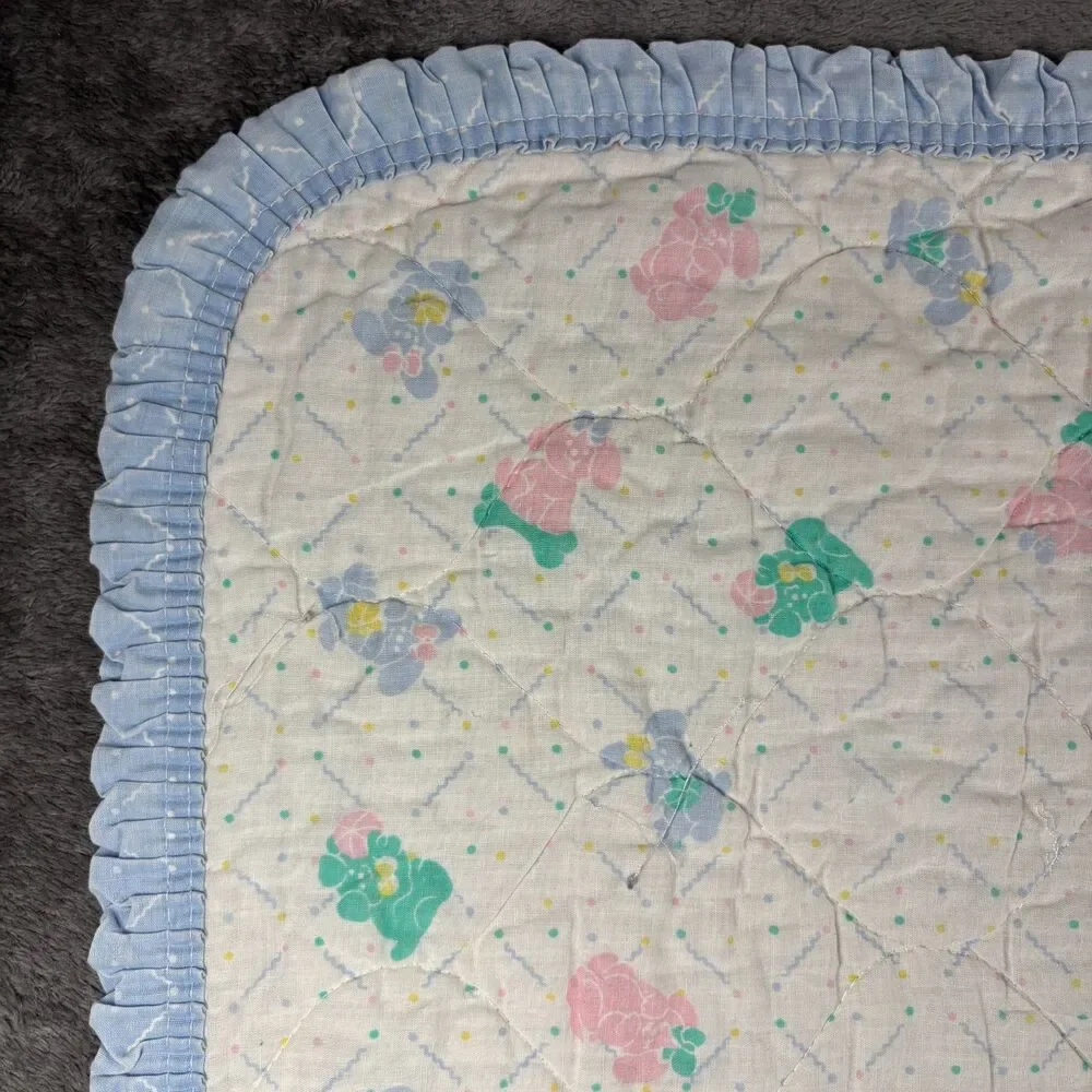 Vintage Baby Crib Blanket Pastel Dog Family Ruffle Trim Quilted 34x41